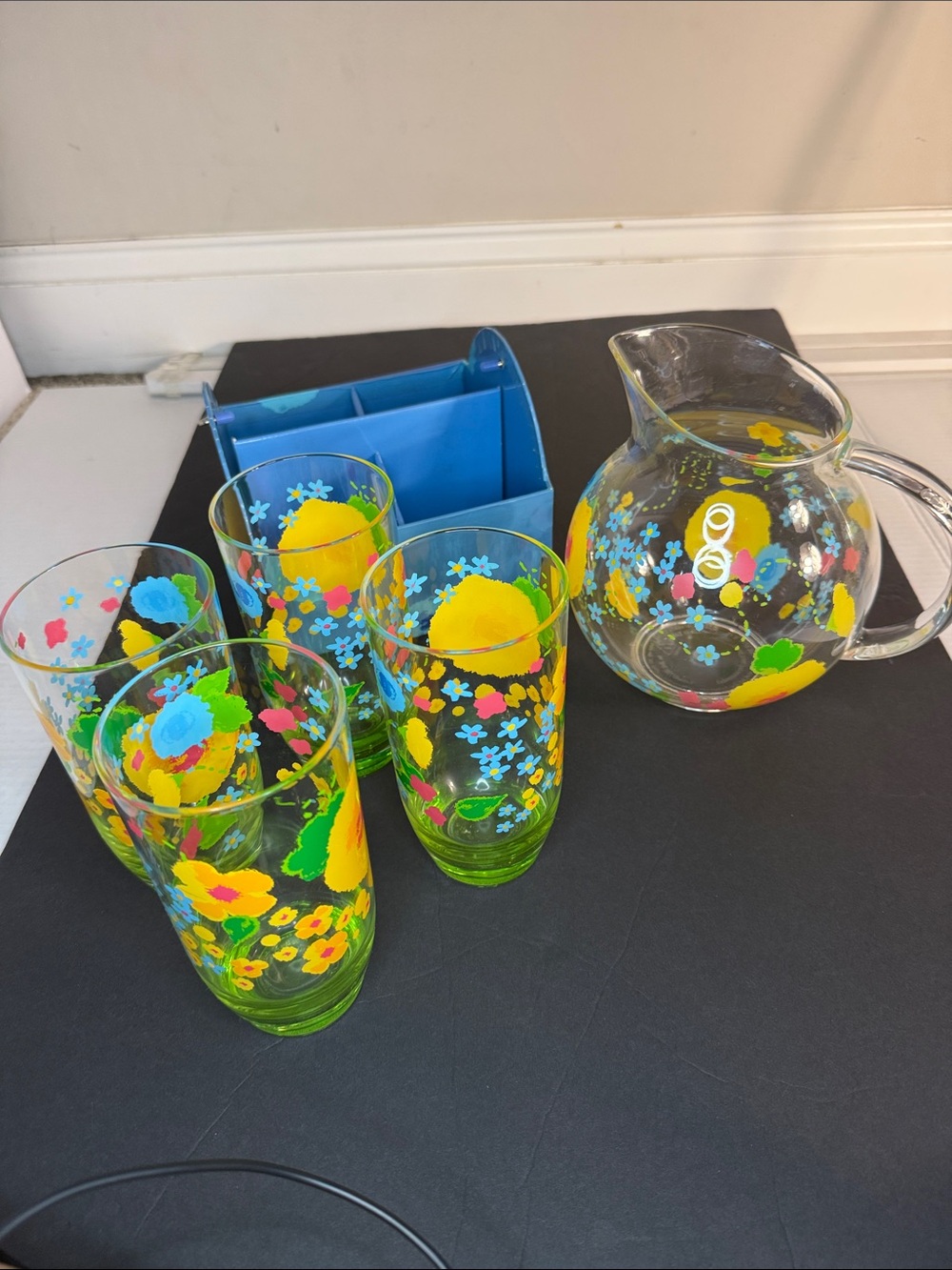 Starbucks 2006 hard plastu Pitcher and Tumblers Set - Yellow, Blue, vintage